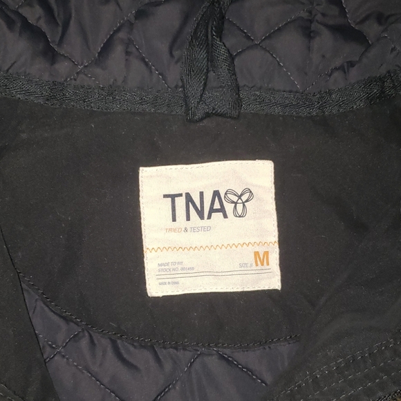 Womens Aritzia TNA jacket - Picture 3 of 4